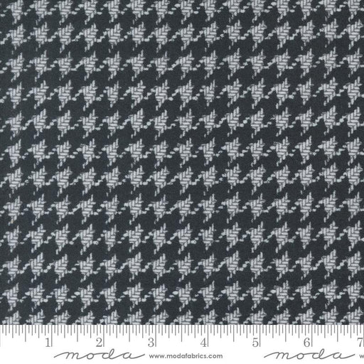 MO Farmhouse Flannel-Black Top Ro 49270 16F