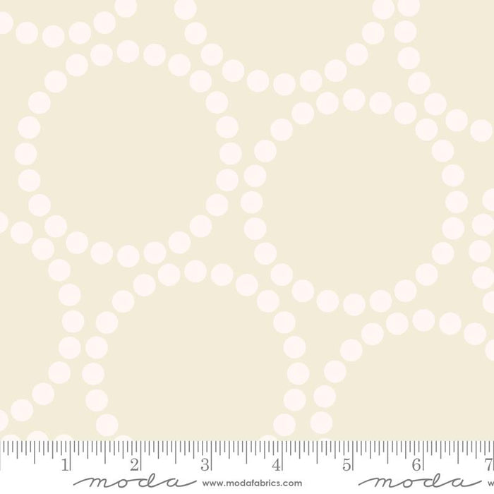 MO 108" Pearl Bracelet Eggshell White