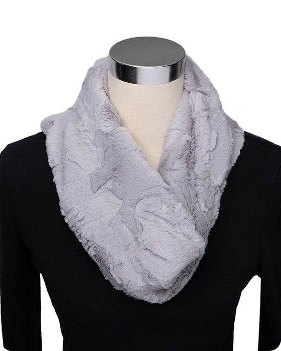 SF Infinity Scarf Cuddle Kit Silver Hide