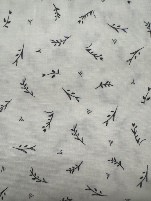WD Pen and Ink Small Flowers White