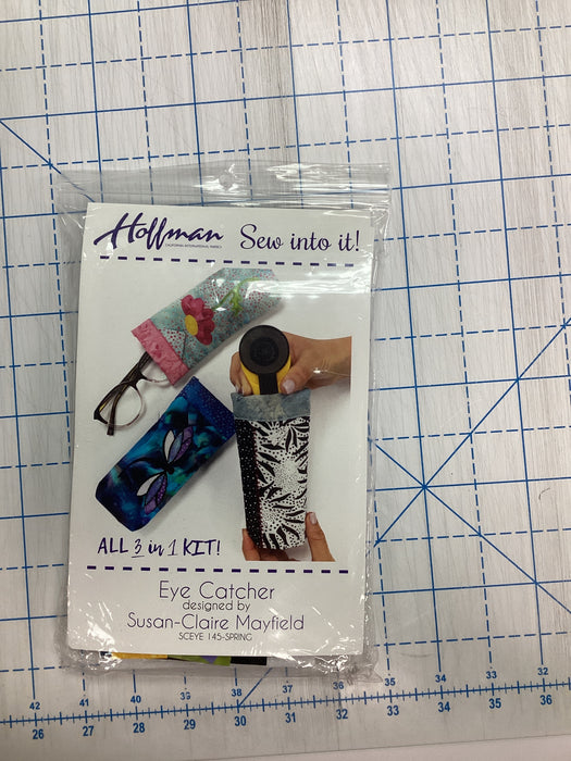 Hoffman Sew Into It- Eye Catcher