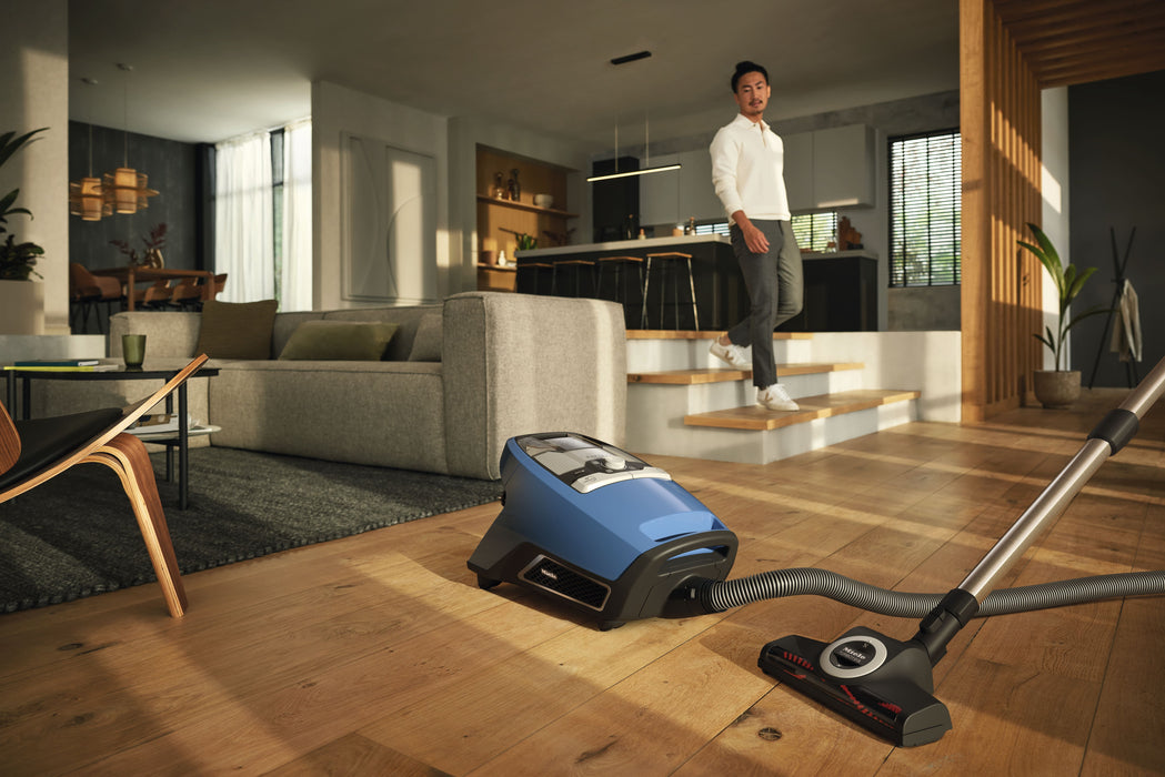 Miele Blizzard CX1 TurboTeam Bagless Canister Vacuum
