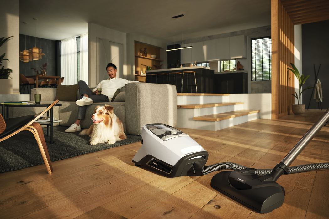 Miele Blizzard CX1 Cat & Dog Bagless Canister Vacuum