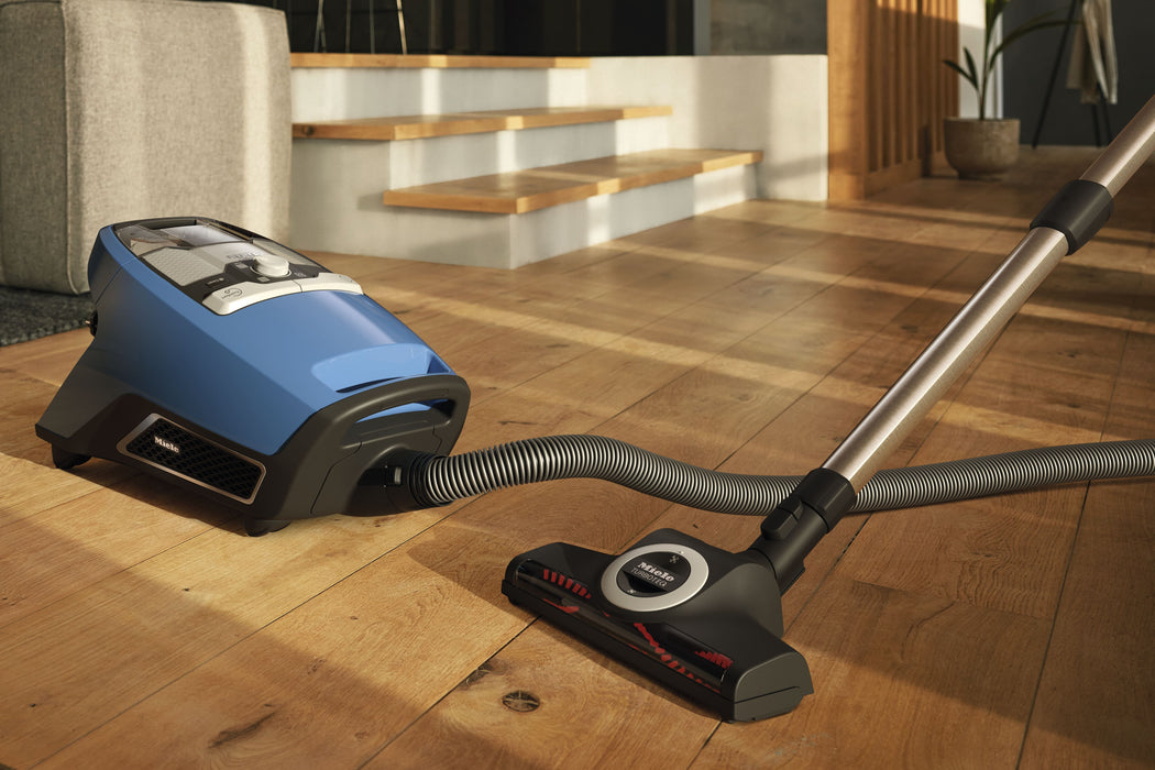Miele Blizzard CX1 TurboTeam Bagless Canister Vacuum