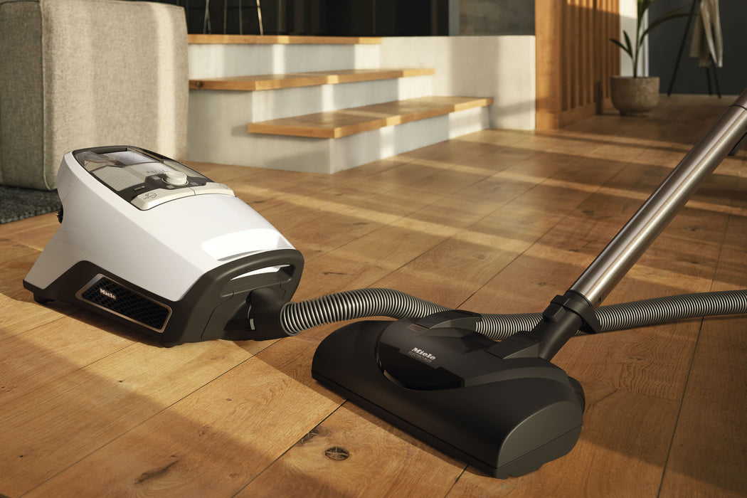 Miele Blizzard CX1 Cat & Dog Bagless Canister Vacuum