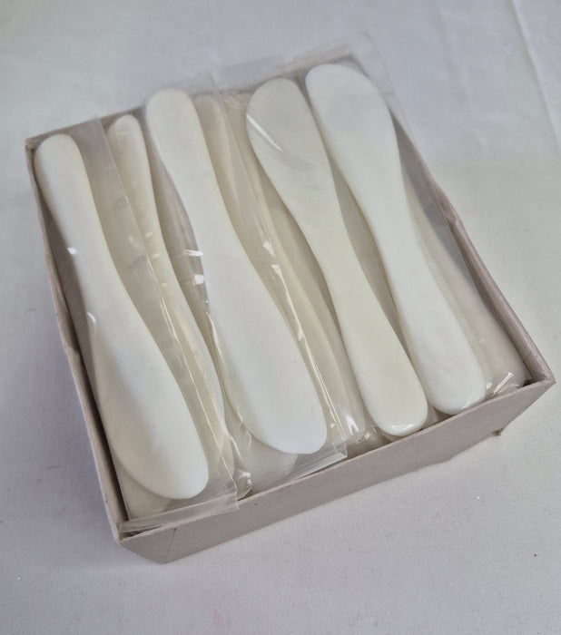 Disposable Plastic Spatulas, Box of 100