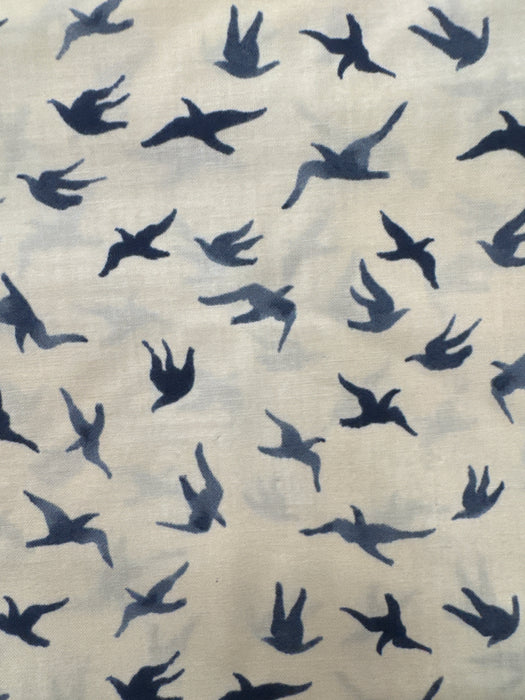 MO To The Sea Seagull Silhouettes Cream