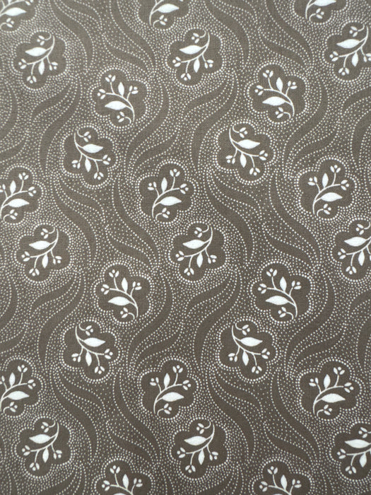 MO Honeybloom Pewter