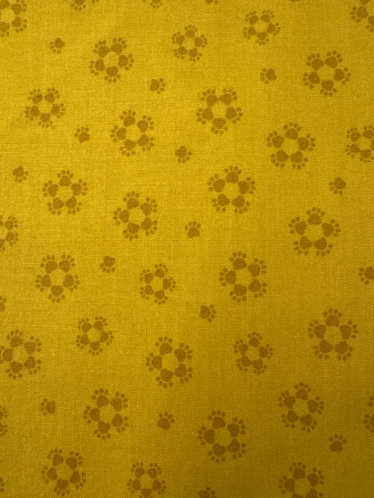 LI Paws and Claws Yellow