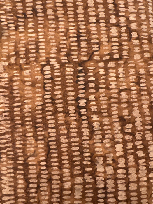 AN Dotted Along The Way Brown