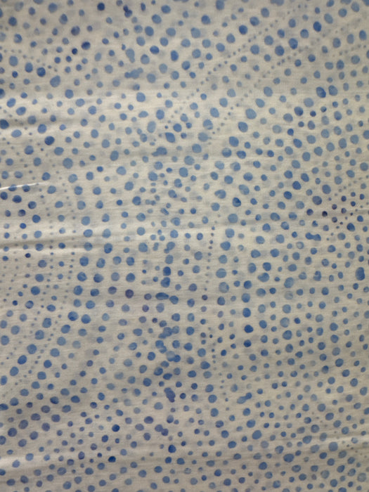 TT Dotted Ripples Rain on White