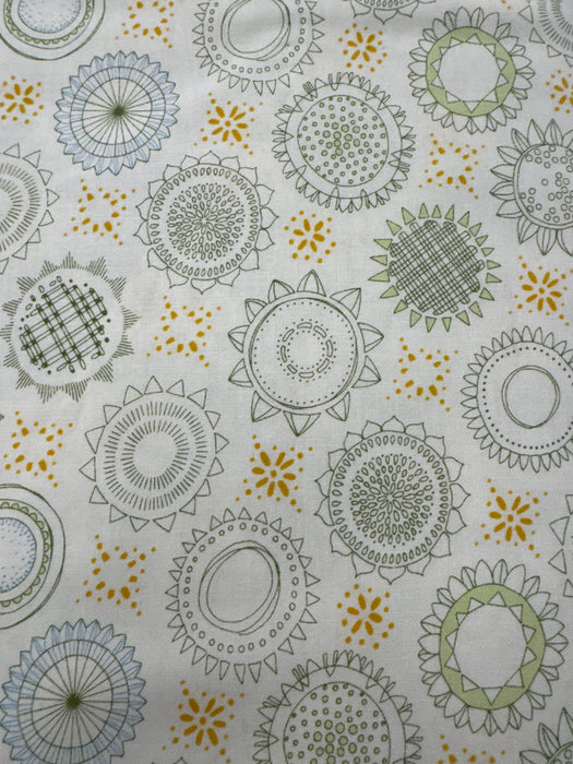 MO Solana Green on White
