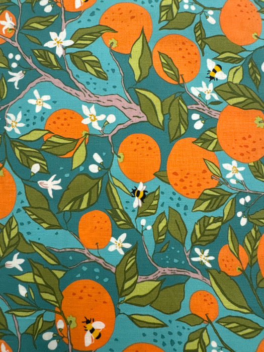 WD Tangerine Toss With Bees