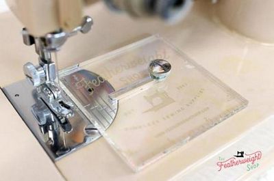 Featherweight Accurate Seam Guide - Singer 221, 222