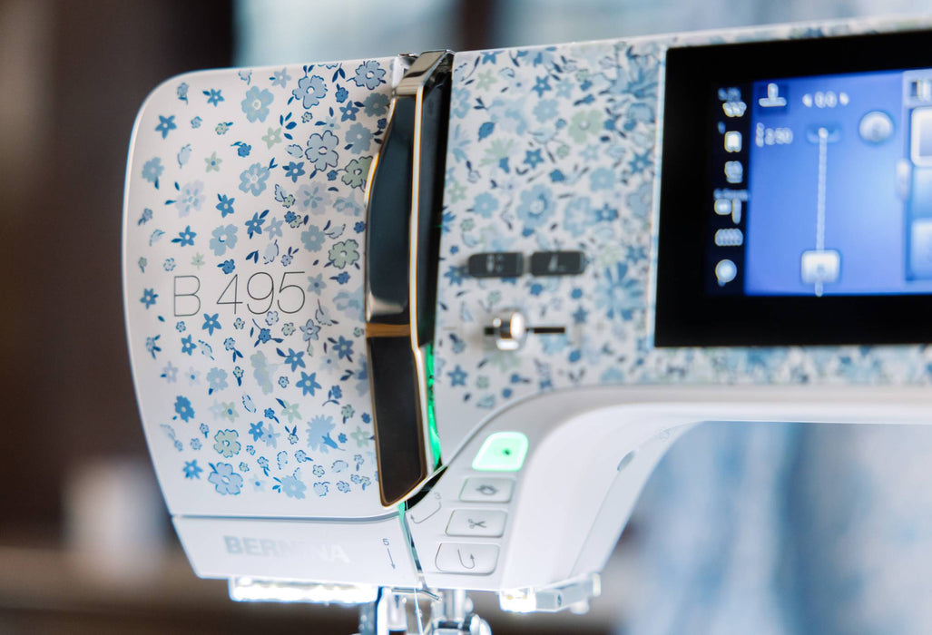 BERNINA 495 Liberty Edition color touch screen and controls