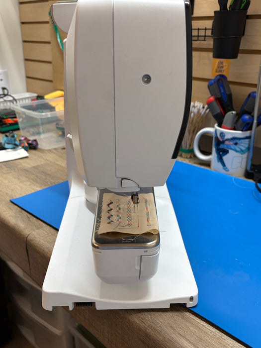 Bernina B790 - Previously Loved