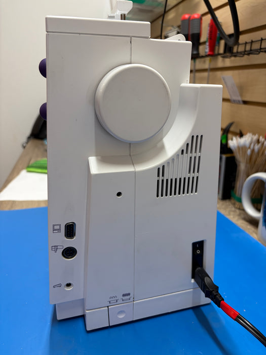 Bernina Artista 165 - Previously Loved