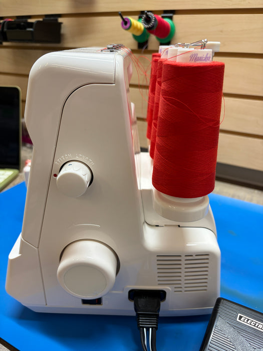 Singer Serger 14T948DS - Previously Loved