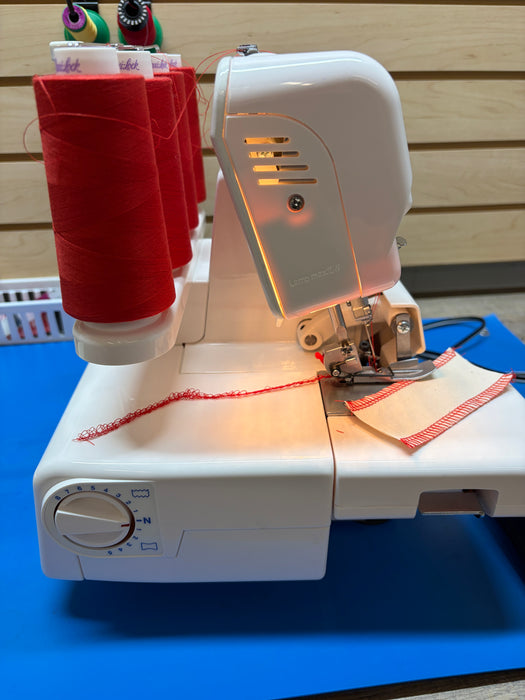 Singer Serger 14T948DS - Previously Loved