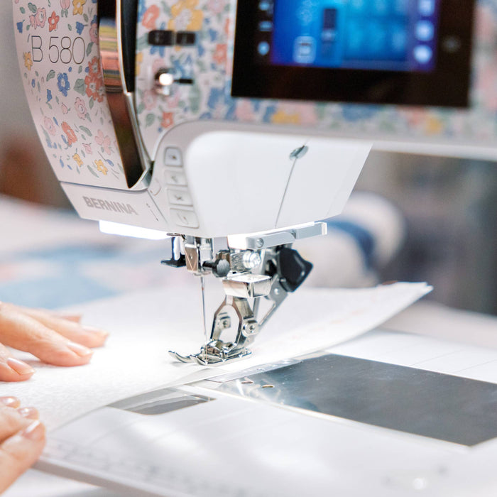 BERNINA Dual Feed on the BERNINA 580 Liberty Edition