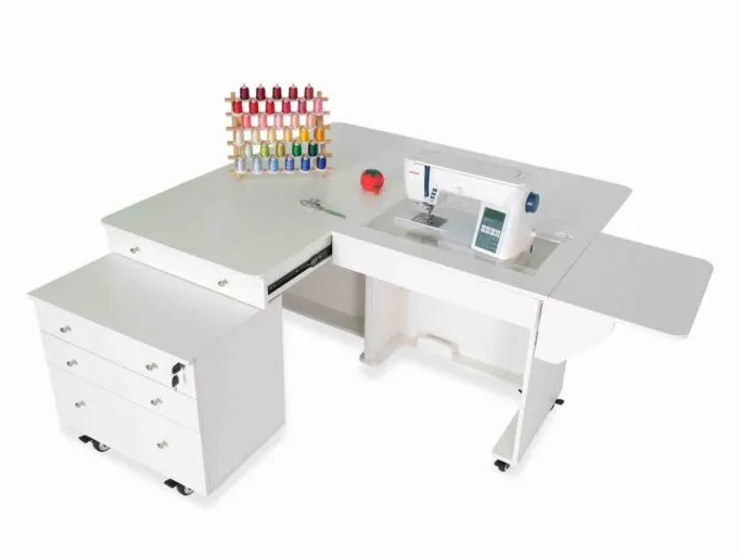 Dingo Bundle with Kangaroo & Joey and Hydraulic Chair