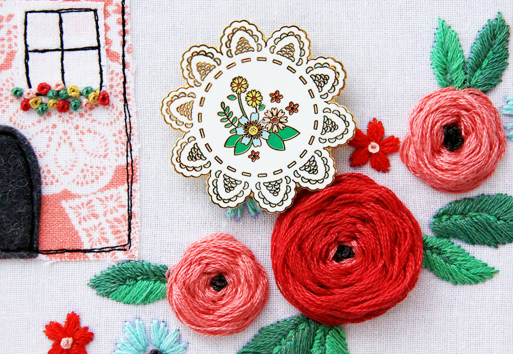 Flamingo Toes Vintage Floral Doily Magnetic Needle Minder
