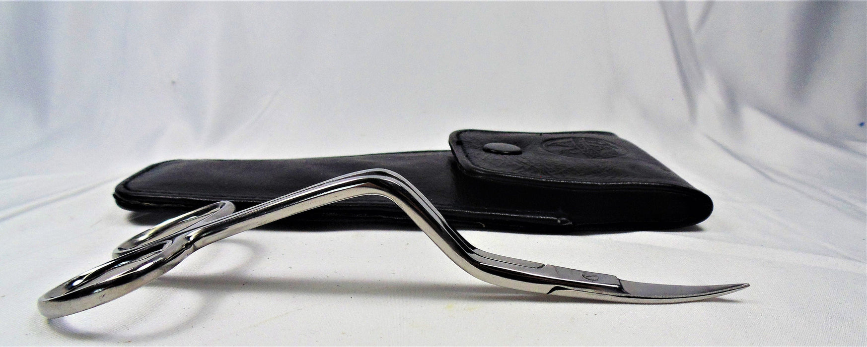 Kelly Scissor Triple Curved