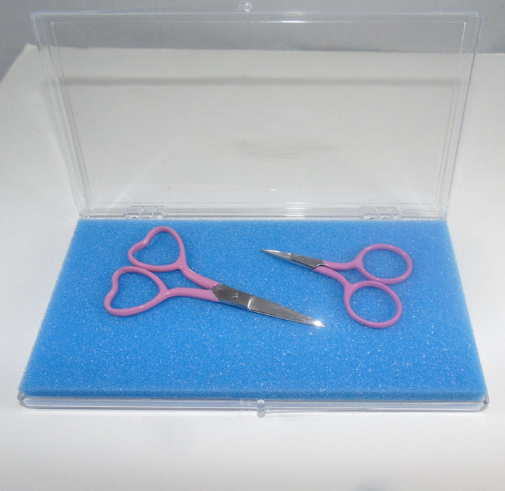 Scissor set of 2. Breast cancer theme
