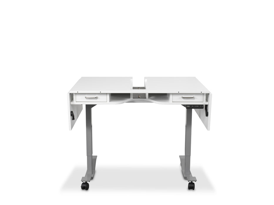 Standard Table by Horn detail