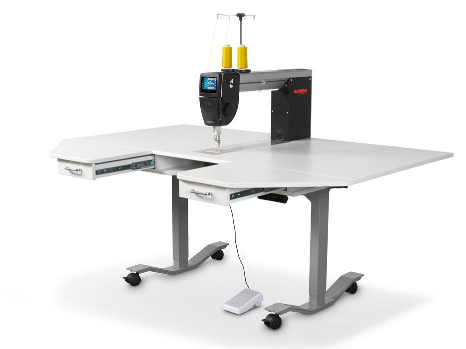 BERNINA Q 20 on the Horn table, angled with one leaf extended