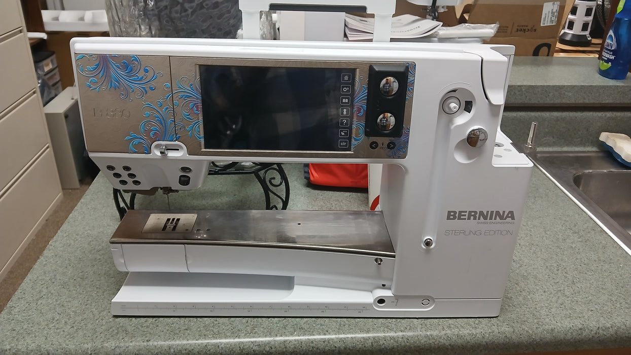 Bernina B880 Sterling Edition (Previously Loved)