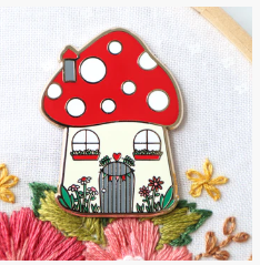 Bev McCullough Woodland Mushroom House Needle Minder